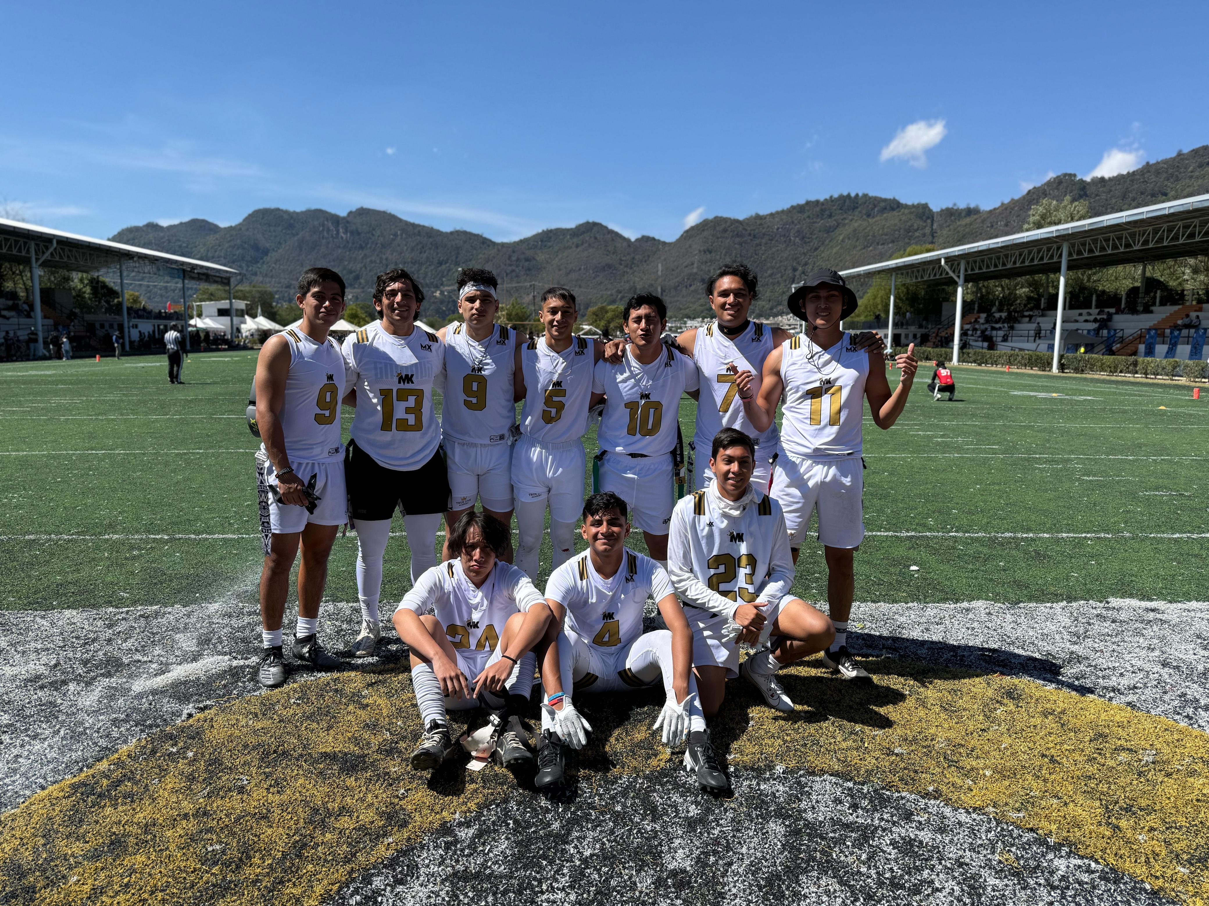 Equipo varonil libre de MK Flag Football